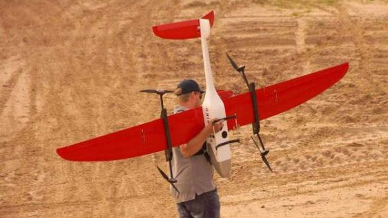 Hybrid UAS/UAV: Fixed Wing and Chopper in One Aircraft