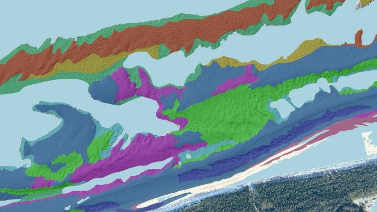 Shallow seabed mapping based on airborne Lidar bathymetry